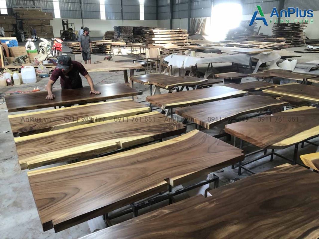 Xưởng sản xuất bàn gỗ nguyên tấm - 01