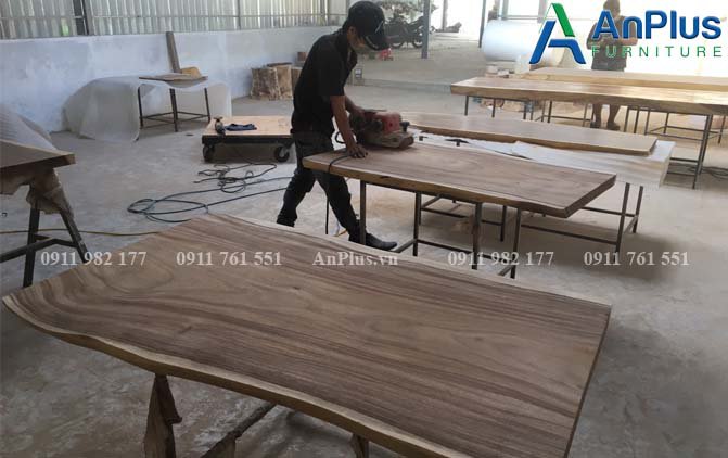 xưởng làm bàn gỗ nguyên tấm