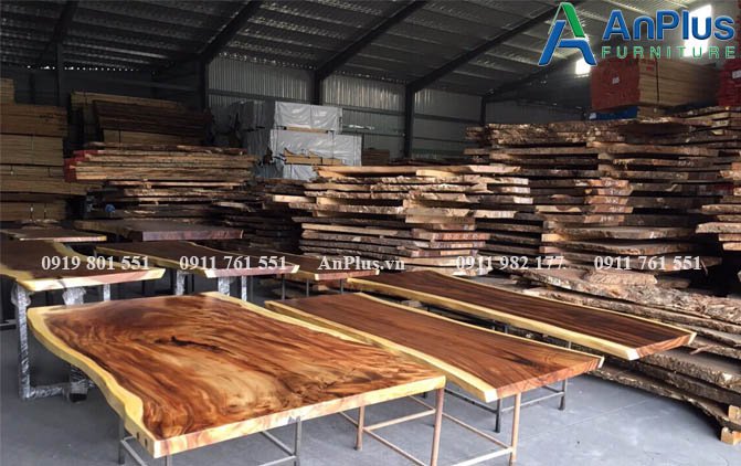 Xưởng gỗ làm bàn gỗ nguyên tấm