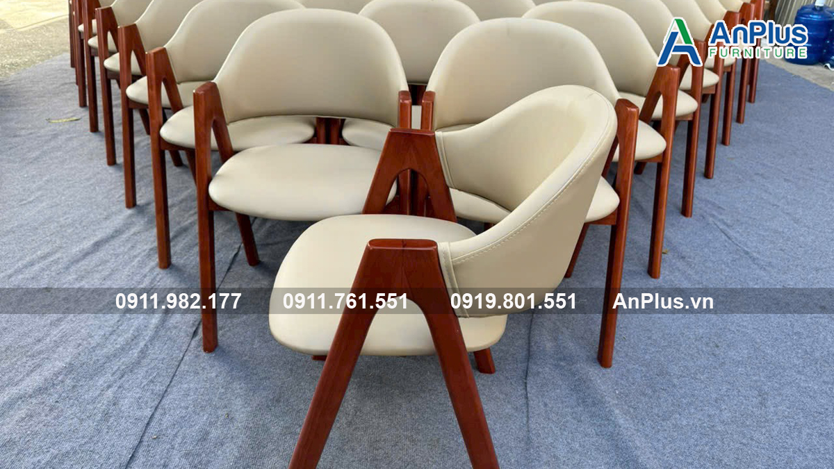 Nên mua ghế gỗ cao su ở đâu tốt trên thị trường