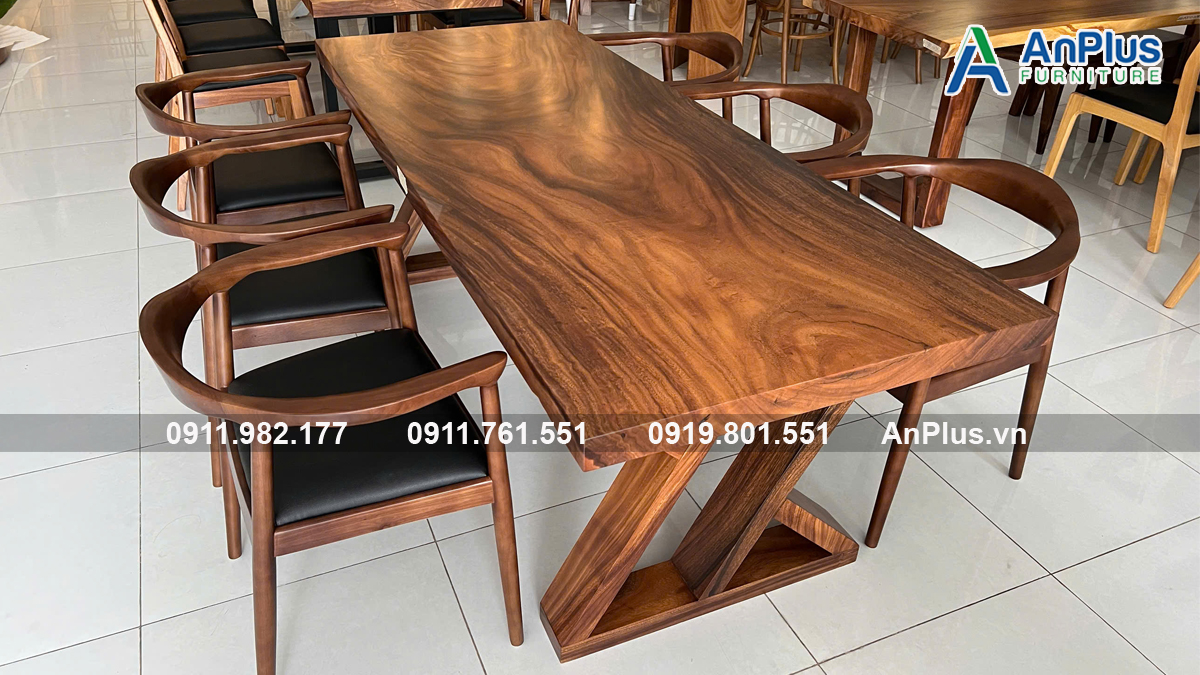 nhiều bàn cafe gỗ nguyên tấm