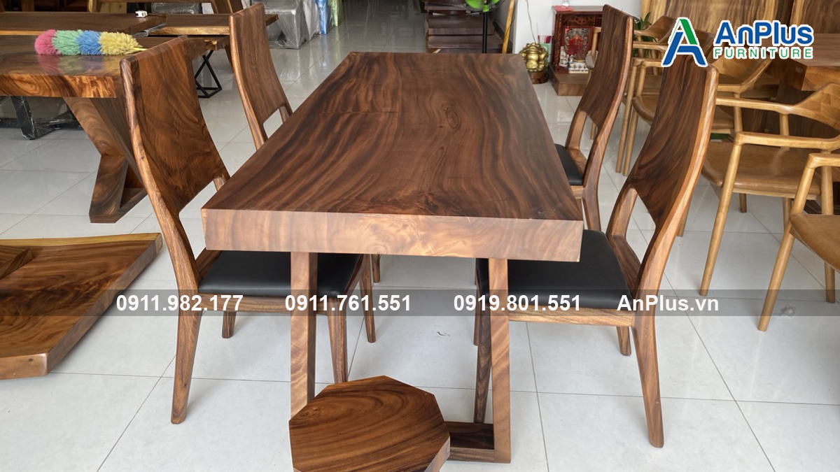 Bộ bàn ăn gỗ me tây 4 ghế sang trọng