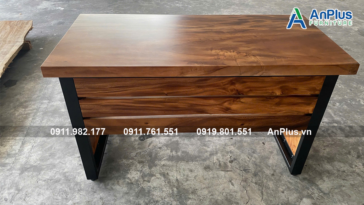 Xưởng bàn gỗ me tây TPHCM uy tín