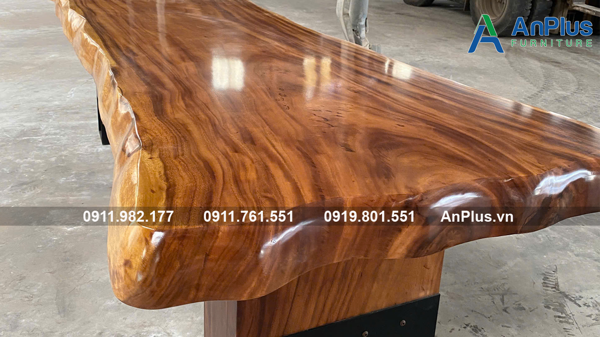 Ưu nhược điểm gỗ Me Tây làm bàn tốt