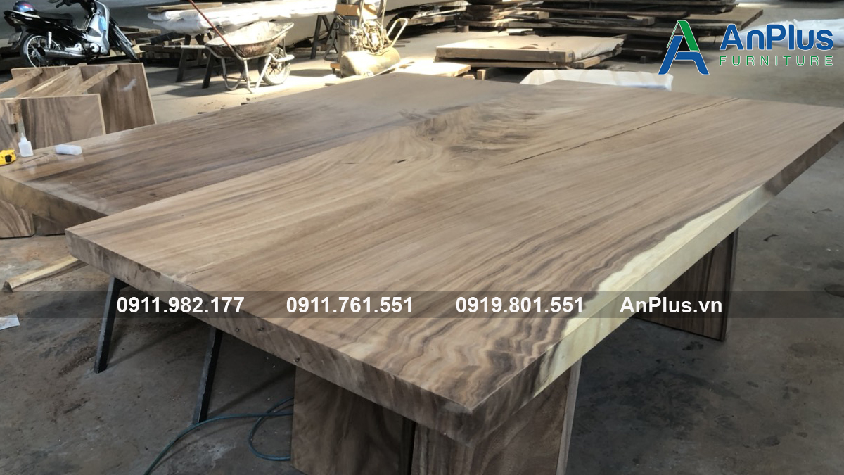 Xưởng sản xuất bàn gỗ Me Tây nguyên tấm HCM uy tín