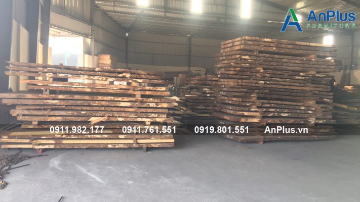 Mẫu bàn gỗ me tây đẹp cho chung cư giá tốt