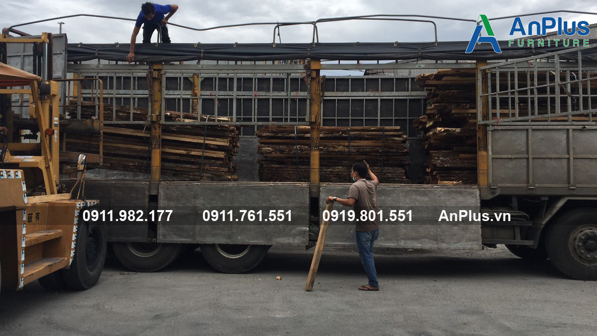 Xưởng sản xuất bàn gỗ me tây uy tín TPHCM Xưởng sản xuất bàn gỗ me tây uy tín TPHCM